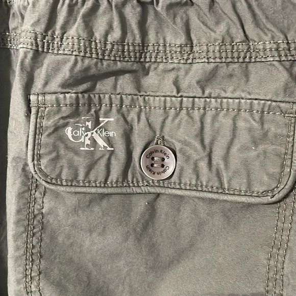 Calvin Klein Women’s Hiking Drawstring Capris Pants Dark Gray Size Medium - Picture 9 of 10
